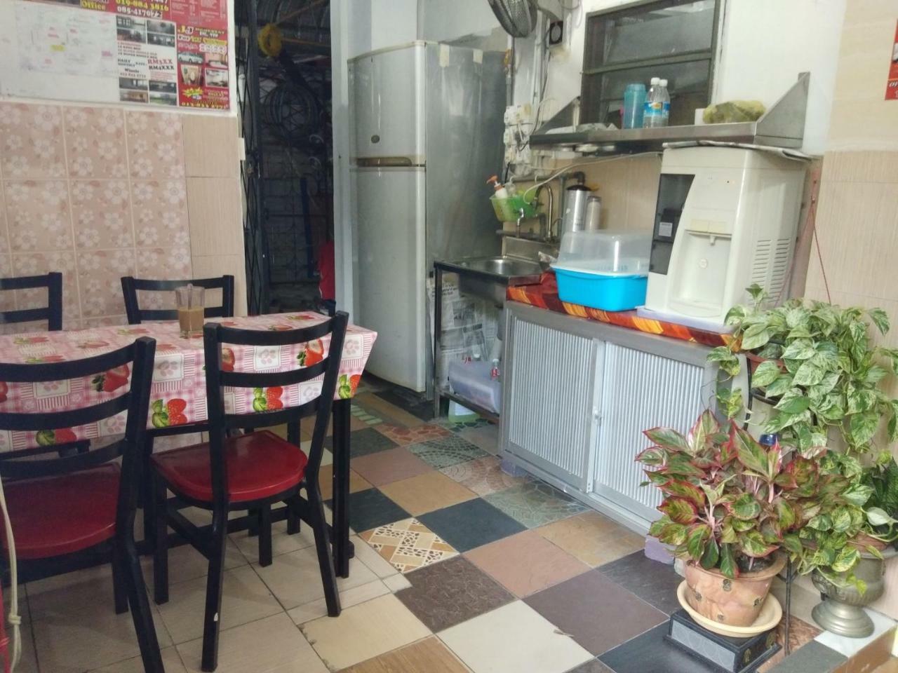 Jj Home2Stay Miri Exterior photo